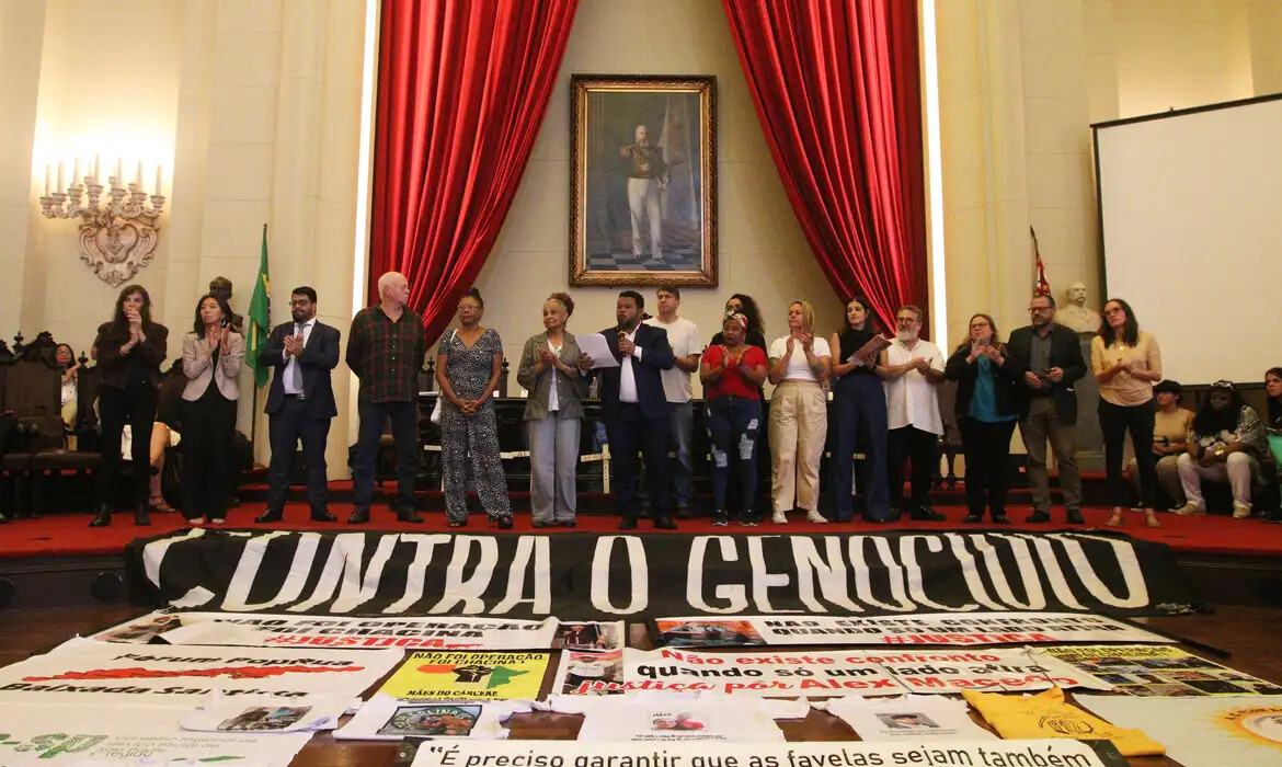 Ouvidoria e famílias de vítimas denunciam execuções pela PM na Baixada Santista