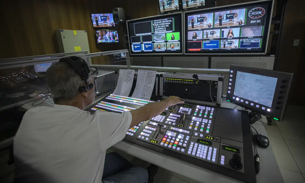 Empresa Brasil de Comunicação inaugura TV Brasil Internacional