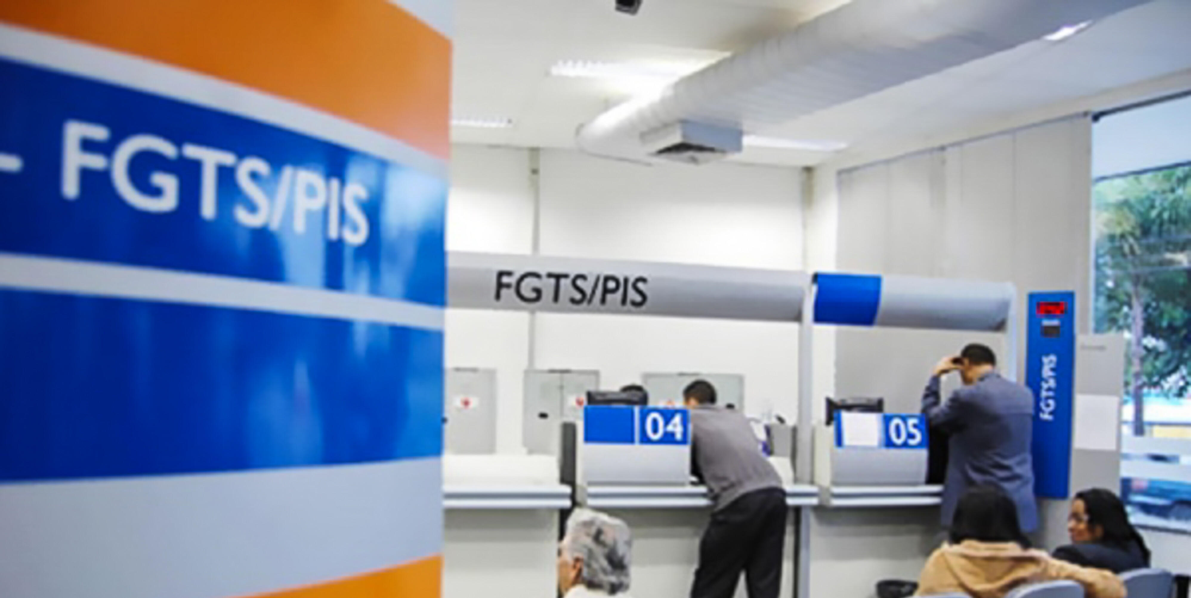 Agências da Caixa abrem hoje para saque da conta inativa do FGTS