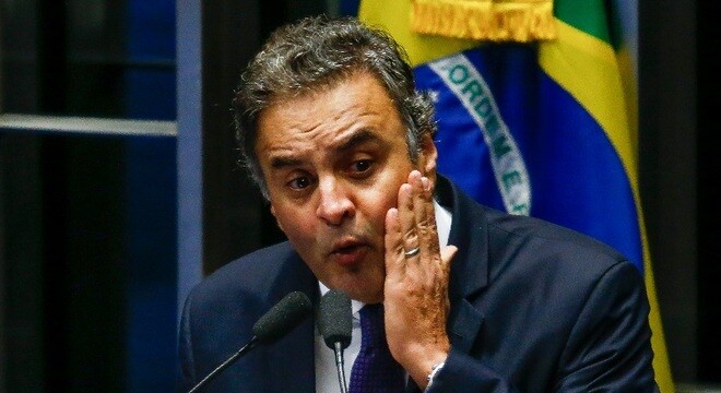 Supremo adia decisão sobre prisão do senador afastado Aécio Neves