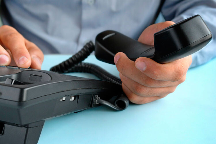Telefonia fixa perde mais de 75 mil linhas em maio