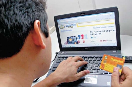 Maioria dos consumidores conectados já fez compras pela internet, diz pesquisa