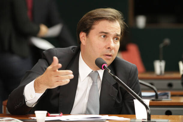 Rodrigo Maia critica criação de fundo para financiar eleições