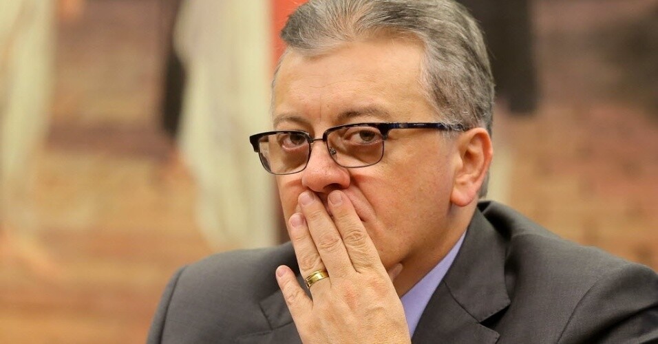 Sérgio Moro decreta prisão preventiva de Aldemir Bendine