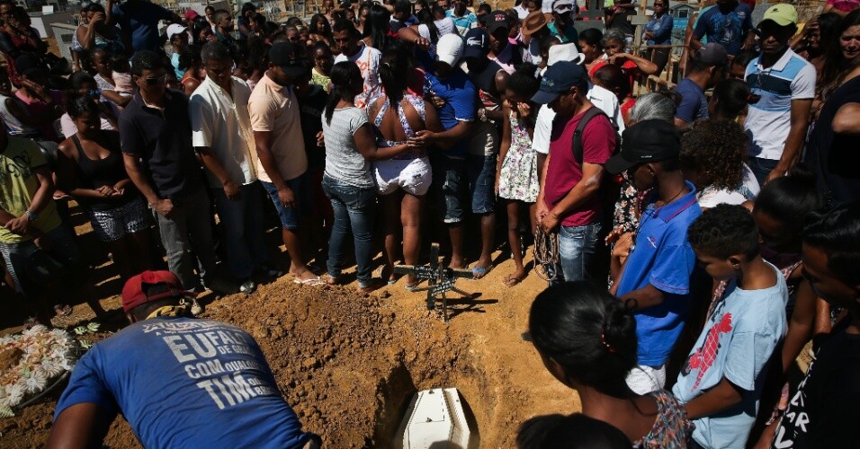 Morre mais uma criança vítima do ataque à creche em Janaúba