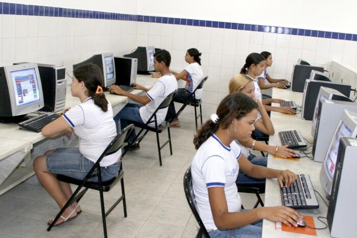 Estudo mostra que Brasil tem pouca conectividade nas escolas