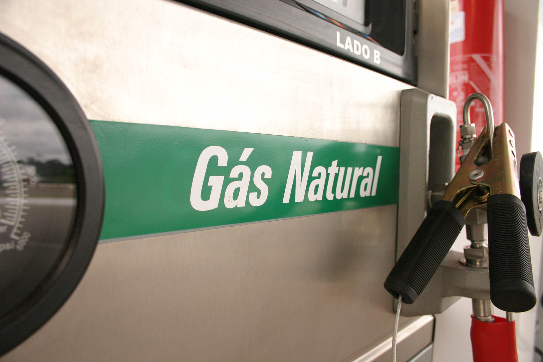 Produção de gás natural aumenta 6,8% em um ano