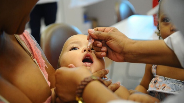 Vacinas contra sarampo e poliomielite estão disponíveis em 66 unidades da Capital