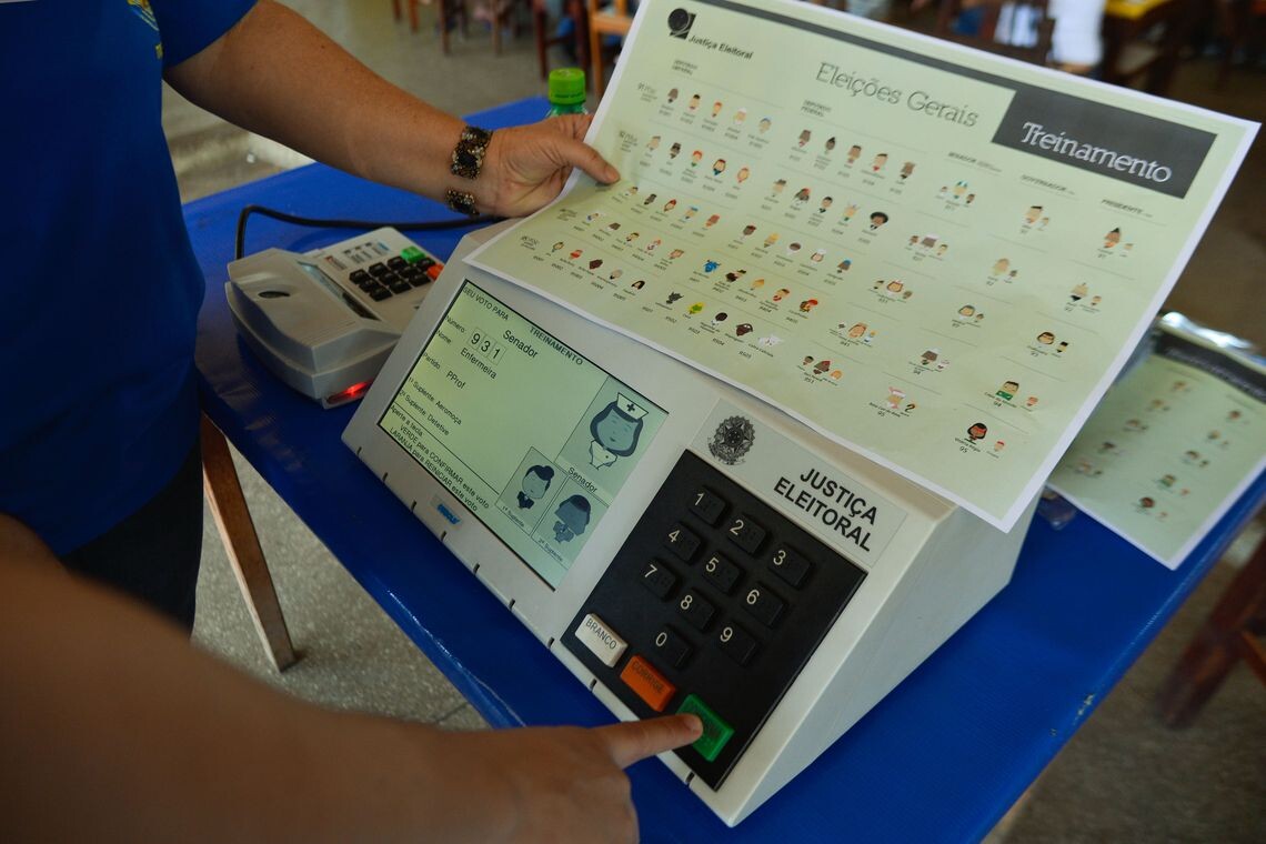 Sistema eletrônico de votação já é utilizado em 35 nações