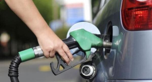 Petrobras anuncia redução de 0,84% no preço da gasolina