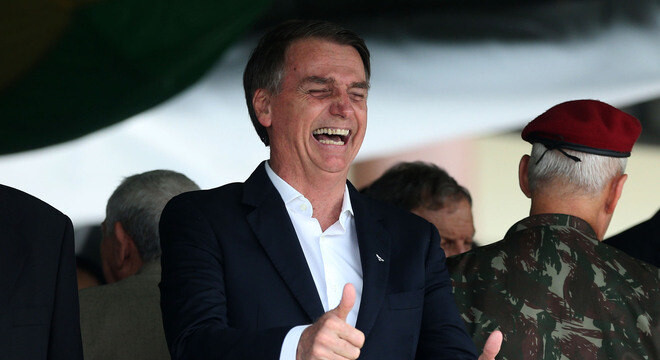 TSE sugere aprovação com ressalvas de contas da campanha de Bolsonaro