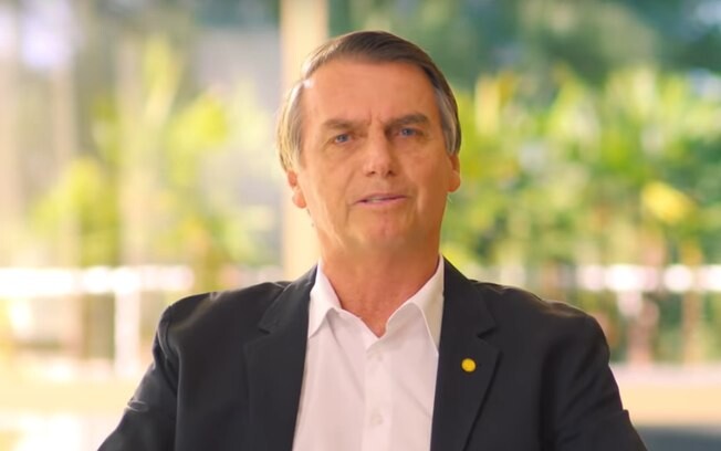 Bolsonaro vai a São Paulo na quinta fazer nova avaliação médica