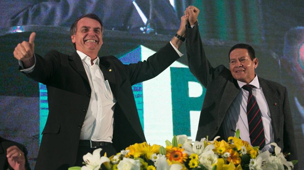 TSE rejeita ação do PT para cassar Bolsonaro e Mourão