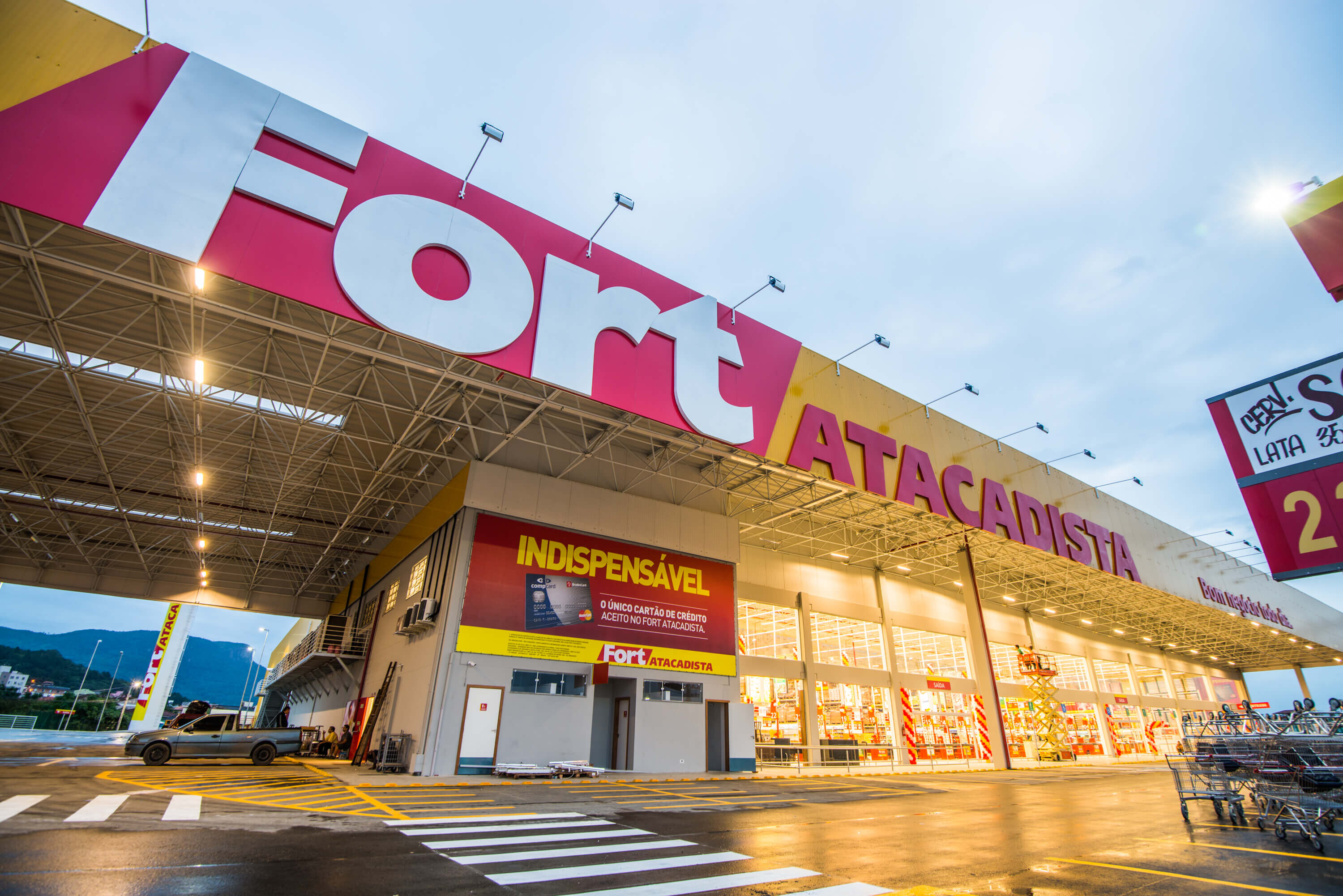 Fort Atacadista vendia produtos impróprios para consumo