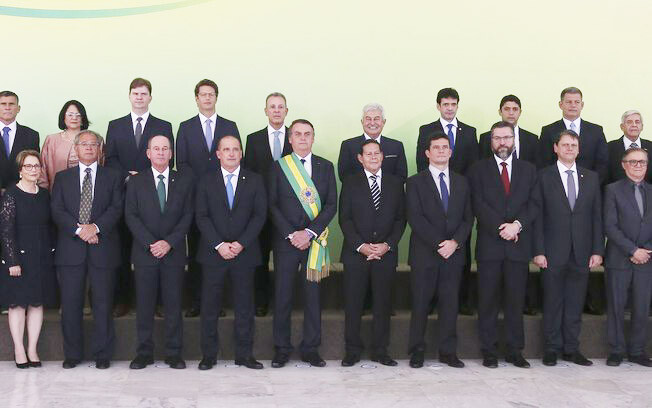 Bolsonaro comanda hoje a primeira reunião ministerial do novo governo