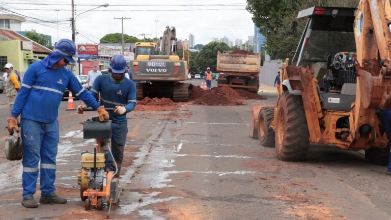 Prefeitura inicia a obras de recapeamento da Avenida Bandeirantes