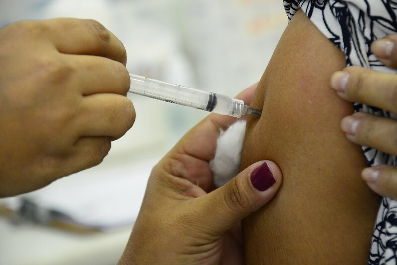 Campanha de vacinação atinge 48,71% da meta na Capital