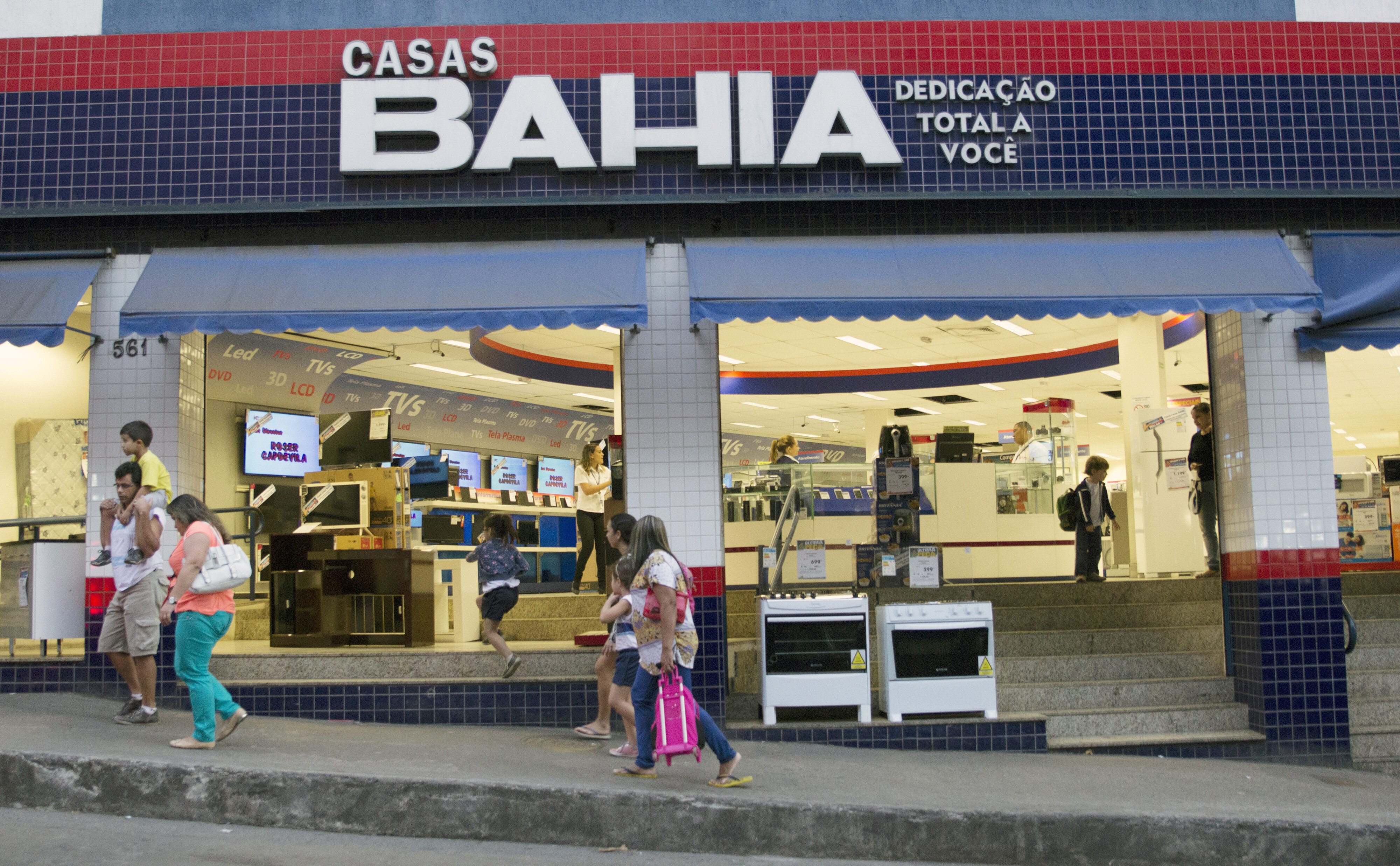 Procon multa Casas Bahia por propaganda enganosa
