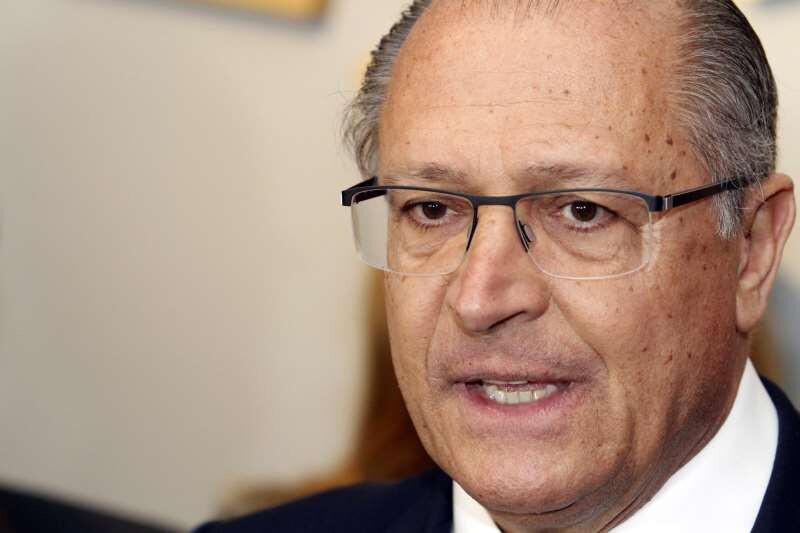 MP-SP pede bloqueio de R$ 5,4 bilhões de Alckmin