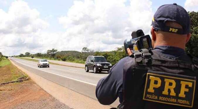 Radares móveis acabam na semana que vem, diz Bolsonaro