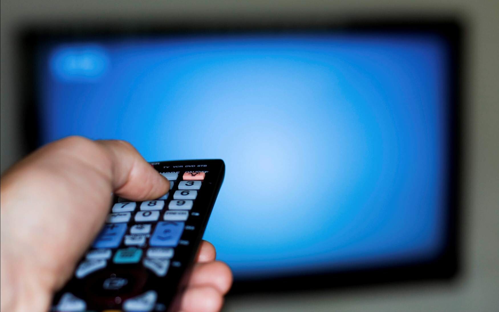 Operadora de TV e telefone não poderá cobrar multa de desempregado
