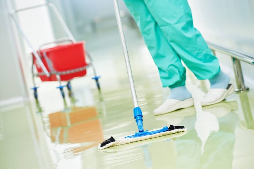 Pesquisa mostra que limpeza em hospital não extermina bactérias