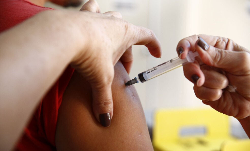 Prefeitura retoma nesta tarde vacinação de idosos contra o vírus influenza