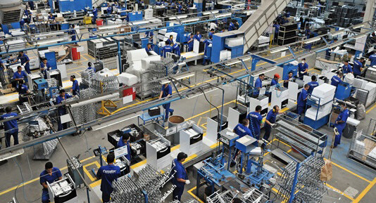 Faturamento da indústria desacelera em fevereiro, diz CNI