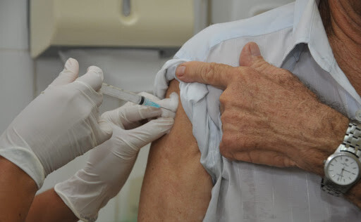 Saúde vacina 90,66% dos idosos contra a gripe; segunda etapa começa amanhã