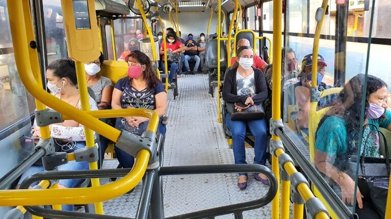 Covid-19: campanha reforça importância do uso de máscaras nos ônibus