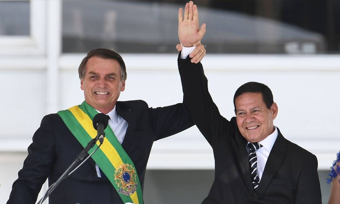 TSE julga ações que pedem cassação de Bolsonaro e Mourão na próxima semana