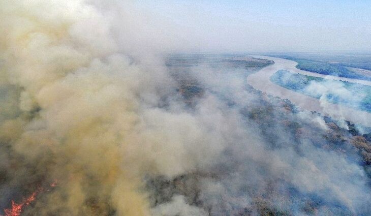 Força-tarefa combate queimadas que já destruíram 50 mil hectares no Pantanal