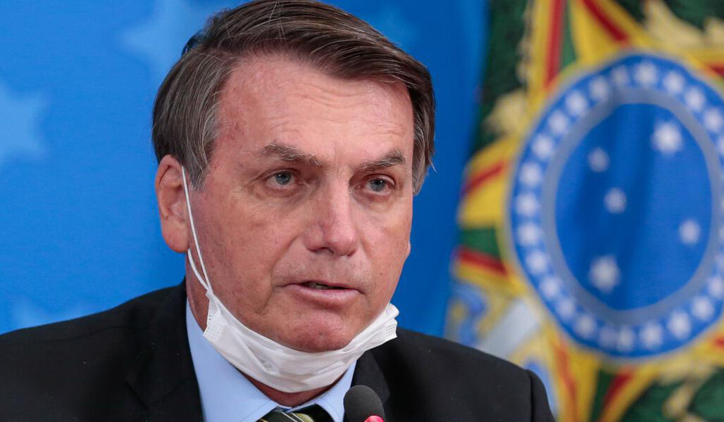 Após derrota, Bolsonaro comemora aprovação do Fundeb