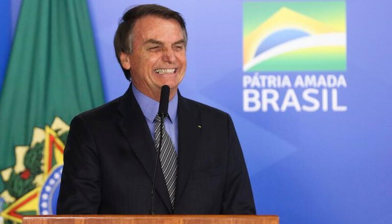 Procuradora que chamou Bolsonaro de cara de bunda é punida pelo CNMP