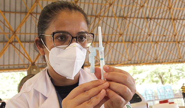 Fiocruz recebe hoje insumos para produzir mais 12 milhões de vacinas