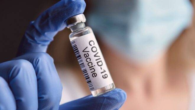 Covid-19: Pfizer vai entregar 14 milhões de doses de vacina até junho
