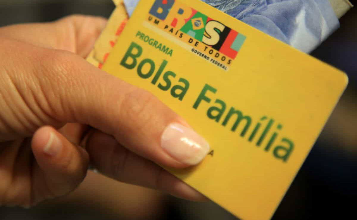Bolsa Família: governo suspende revisão cadastral por mais seis meses