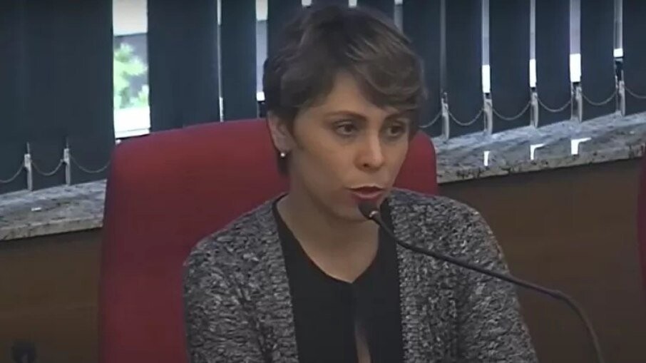 Atos antidemocráticos: PF retira delegada após pedido buscas no Planalto