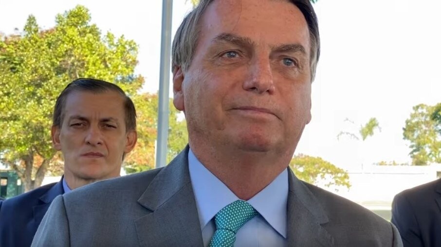 Bolsonaro: Estados supernotificam casos de Covid em busca de dinheiro