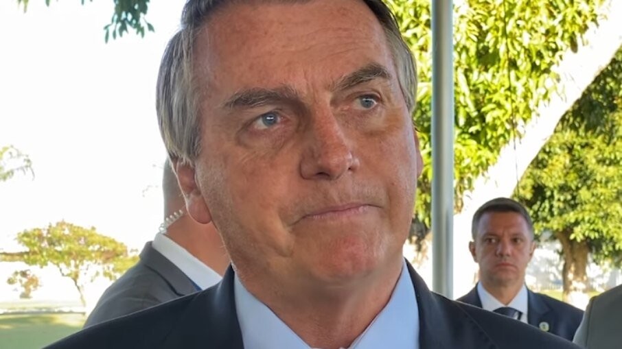 Após Incra suspender atividades, Bolsonaro diz que instituto Não pode parar