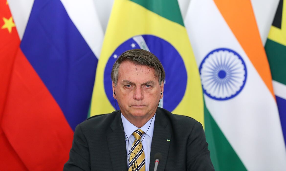 Bolsonaro minimiza fato de Ciro Nogueira ser réu em ações: Eu sou réu no STF